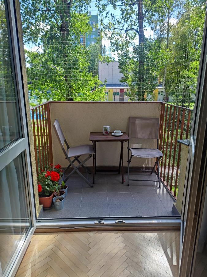 U Cioci Lutki Urocze Mieszkanie Z Balkonem Krakau Exterior foto